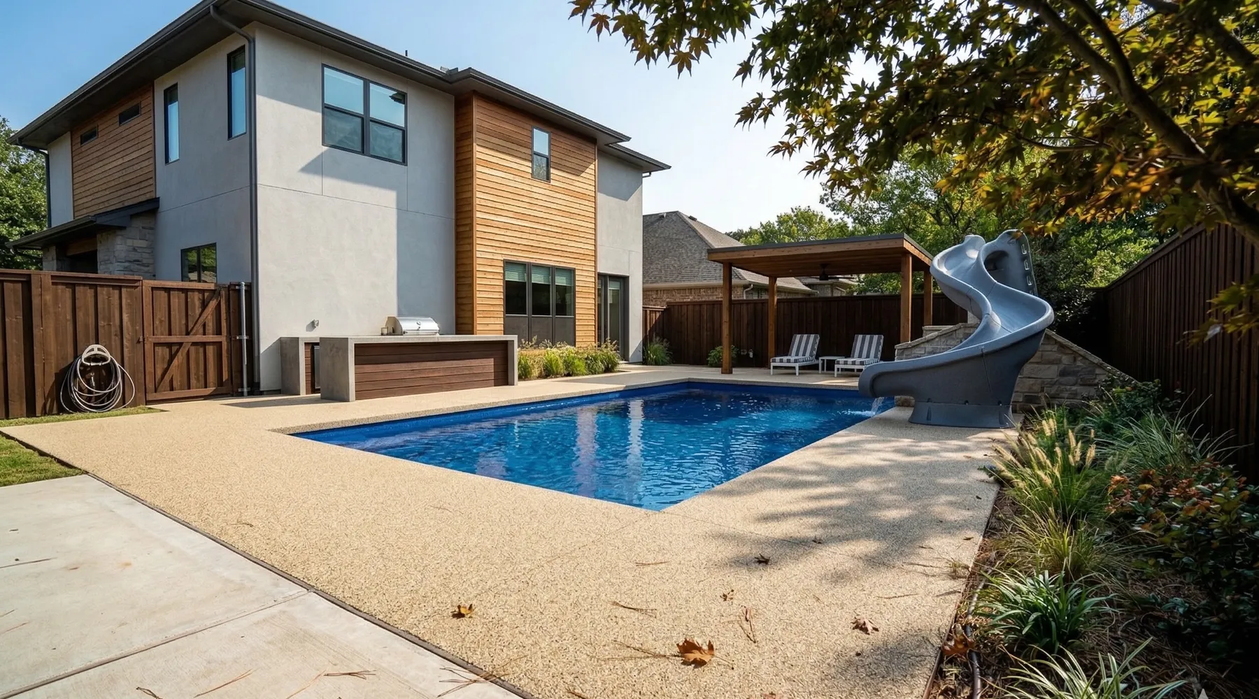 TPV rubber pool deck surfacing for a Rockwall, TX backyard pool near Lake Ray Hubbard